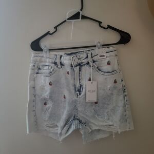 Judy Blue Shorts Size M NWT